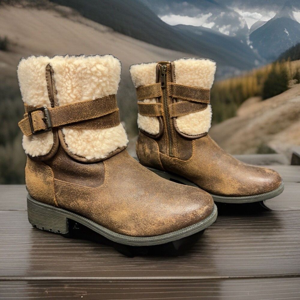 UGG Australia Blayre III Boot 1095153 Brown Leather Shearling Buckle Moto Size 6